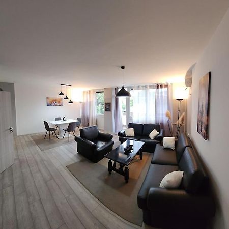 City Center Apt Wfree P Skopje Exterior photo
